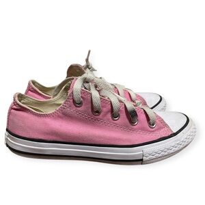 Converse all star chuck Taylor pink low top sneakers